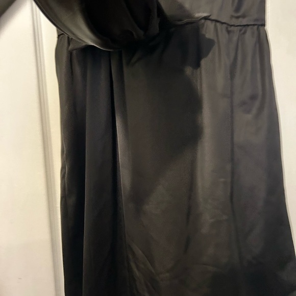 "Erin by Erin Fetherston" Black Silk Bow Backed Dress_Size 8 - Picture 10 of 15